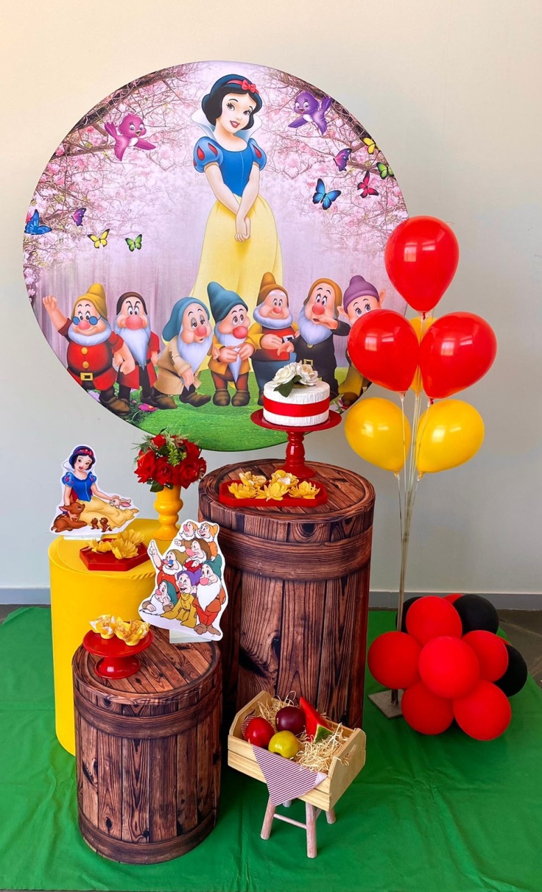 Kit Infantil  Mini Cenário Branca de Neve  - Loja Lepetit Locação