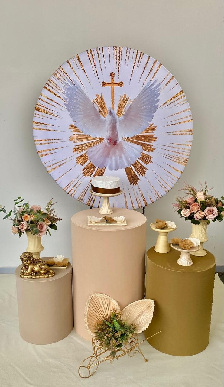 Kit Batizado Mini Cenário Divino Espirito Santo - Loja Lepetit Locação