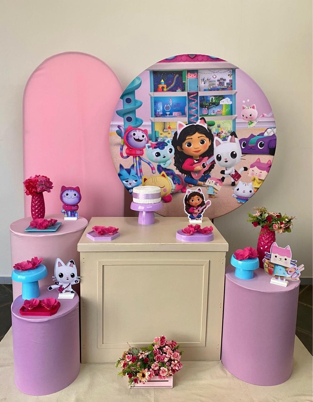 Kit Infantil  Party Casa da Gabi  - Loja Lepetit Locação