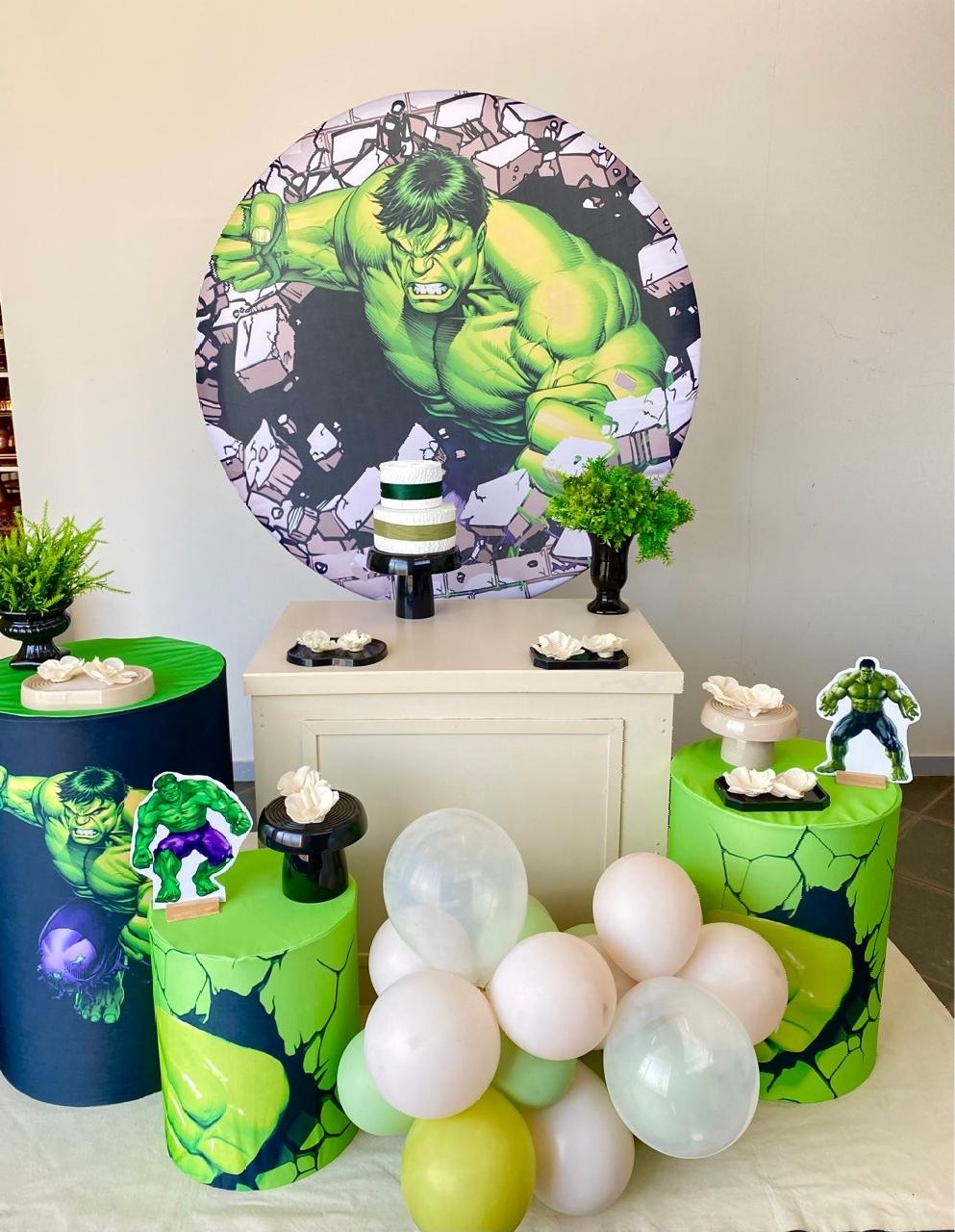 Kit Infantil Encanto Hulk - Loja Lepetit Locação