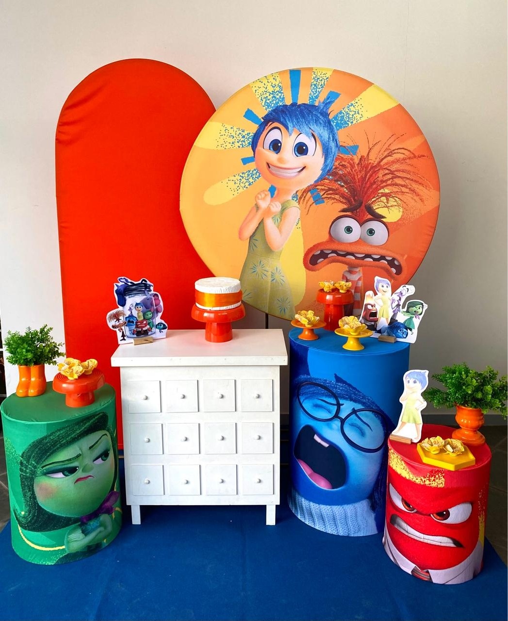 Kit Infantil Mini Party P  Divertidamente   - Loja Lepetit Locação