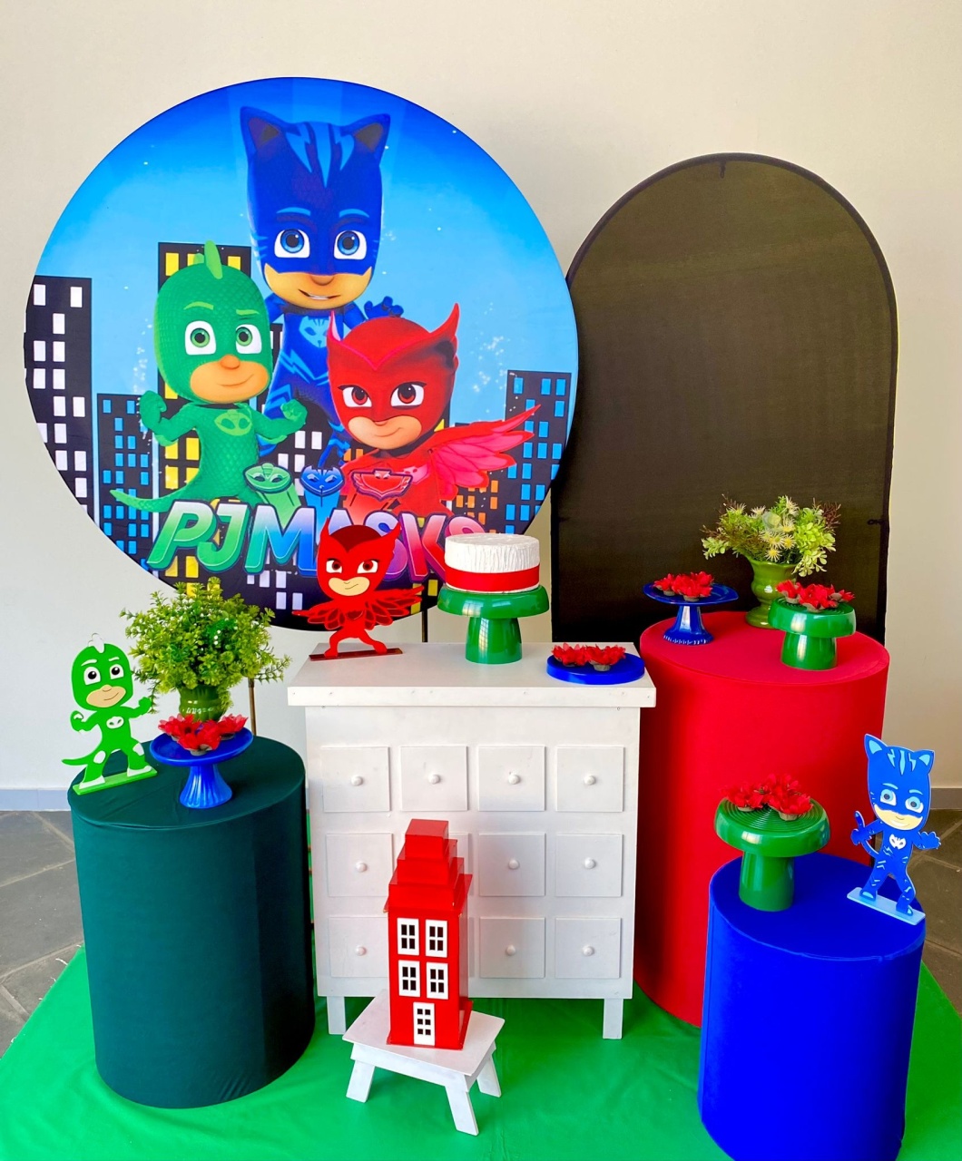Kit Infantil Mini Party P Pj Masks - Loja Lepetit Locação