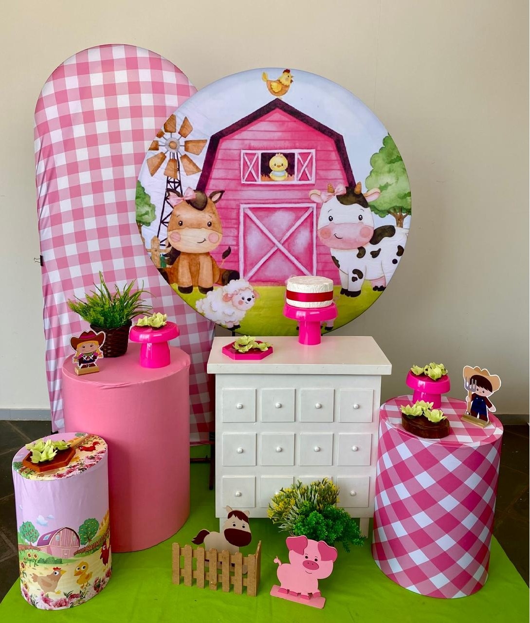 Kit Mini Party P Fazendinha Rosa  - Loja Lepetit Locação