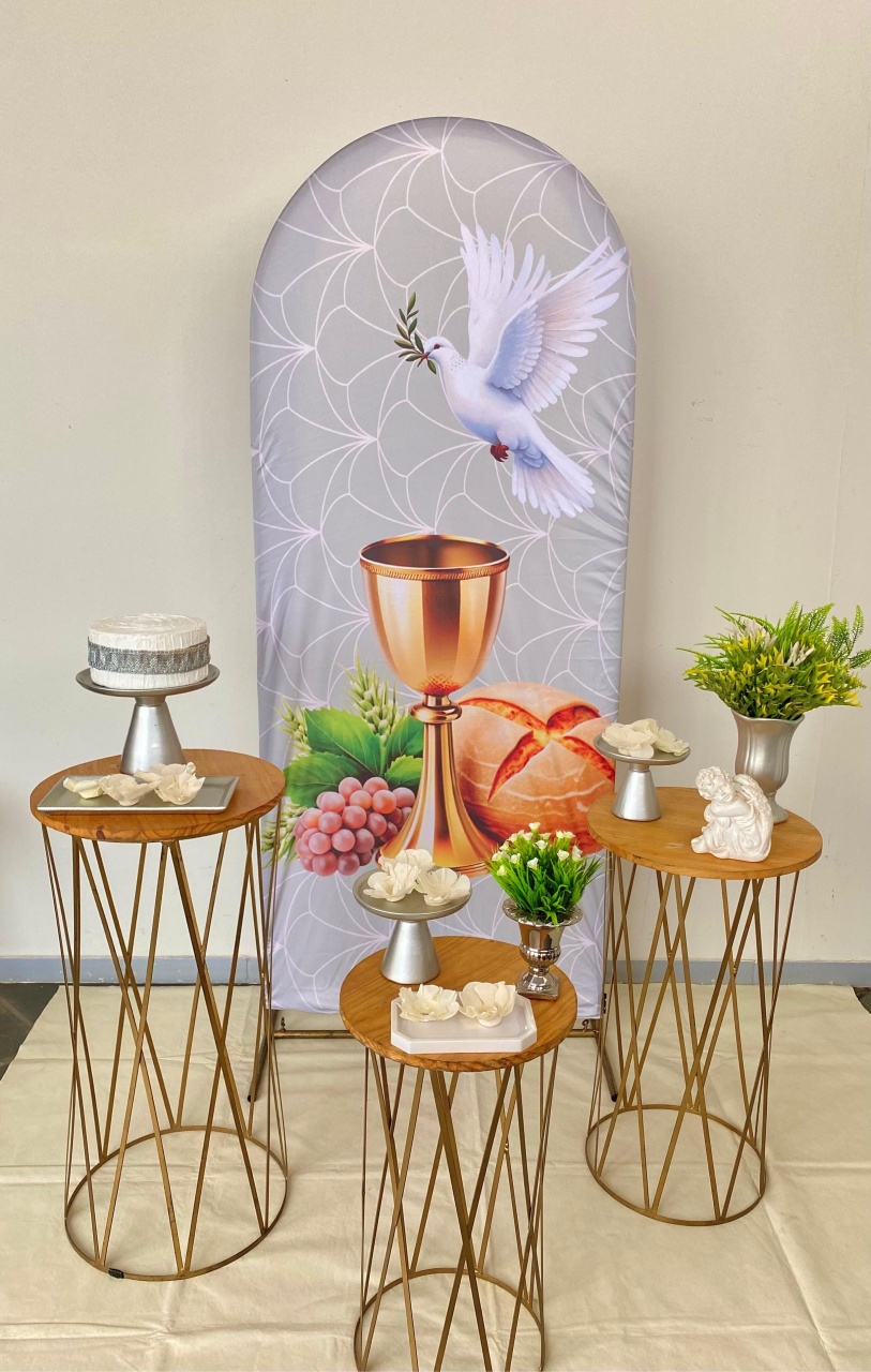 Kit Batizado Eucaristia Painel Romano Pomba  - Loja Lepetit Locação