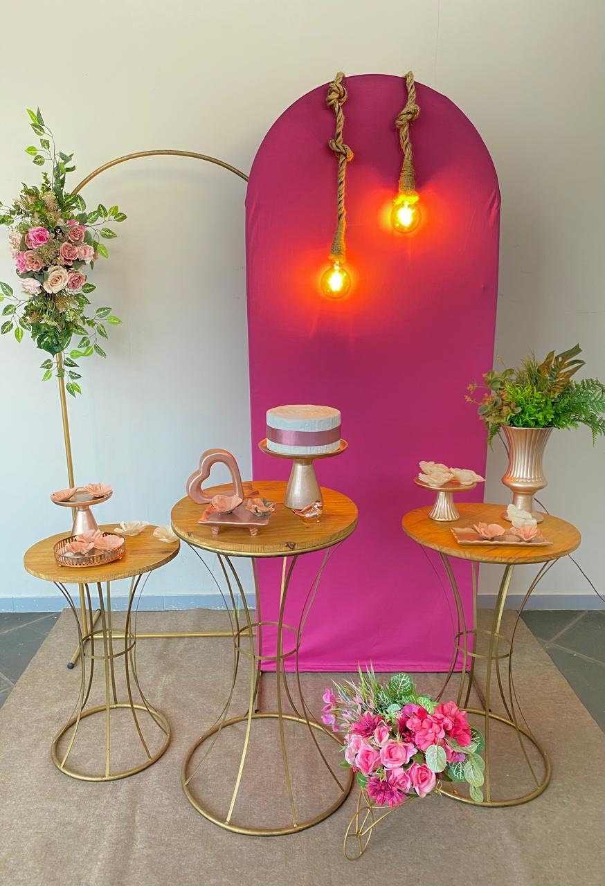 Kit Adulto Mini Party P Pink Floral E Luminária - Loja Lepetit Locação
