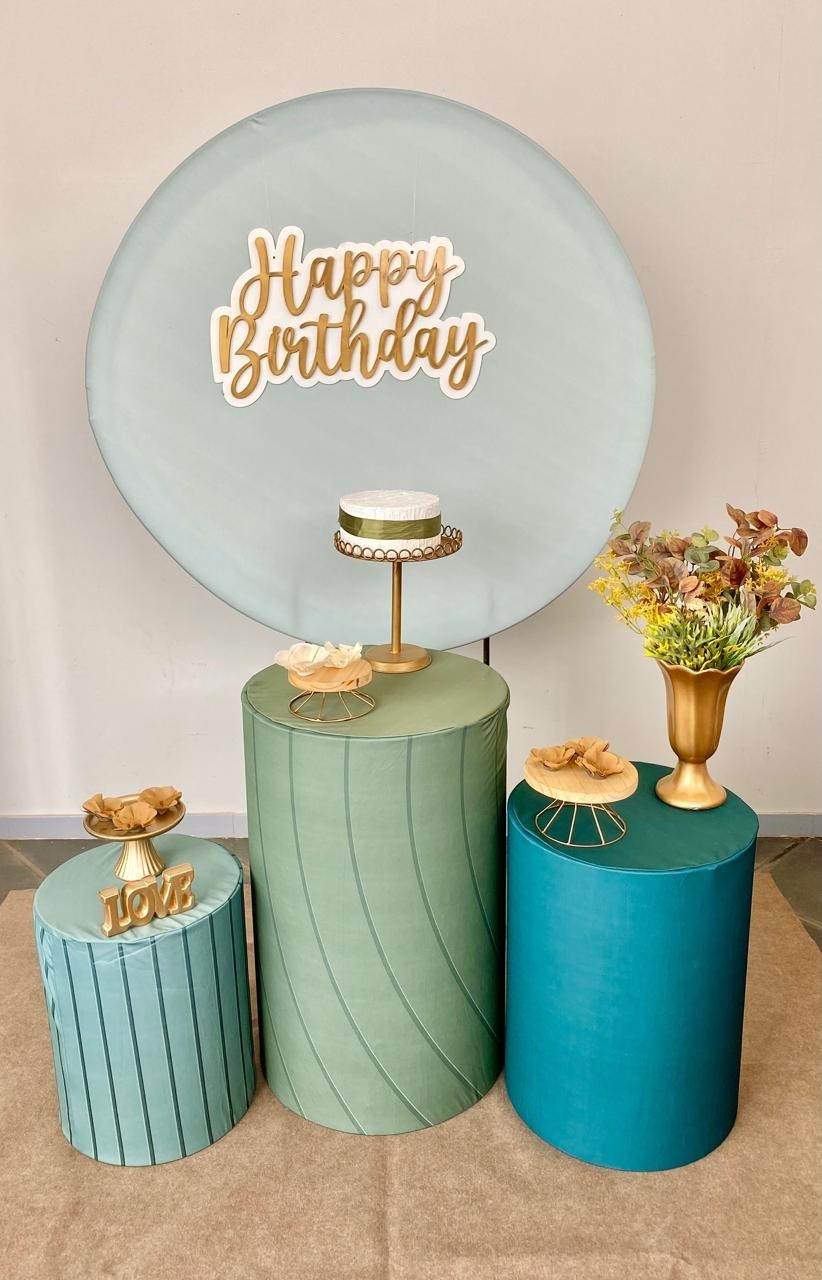 Kit Adulto Mini Cenário Cilíndro E Painel Redondo - Loja Lepetit Locação