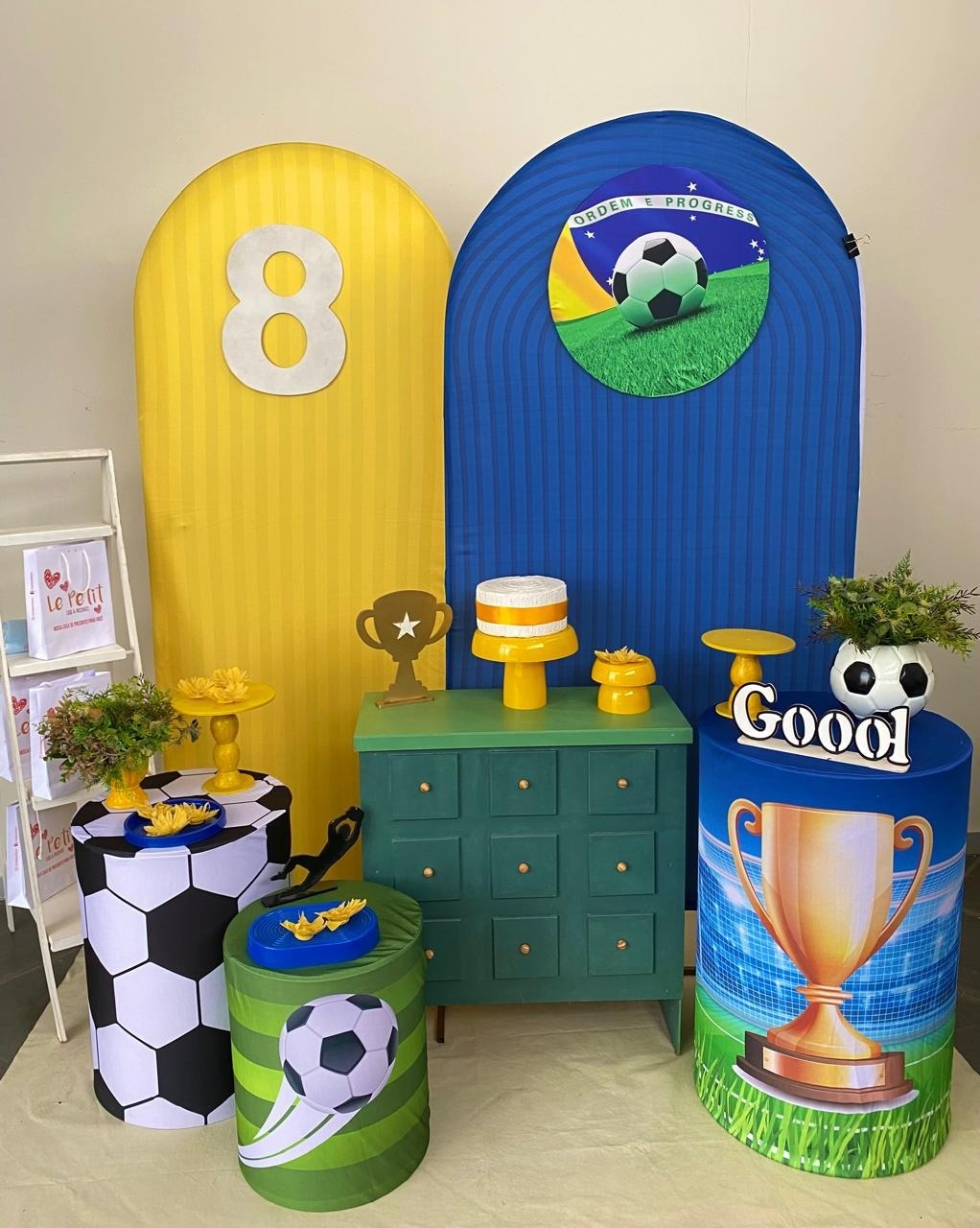 Kit Infantil Premium  Copa Do Mundo  - Loja Lepetit Locação