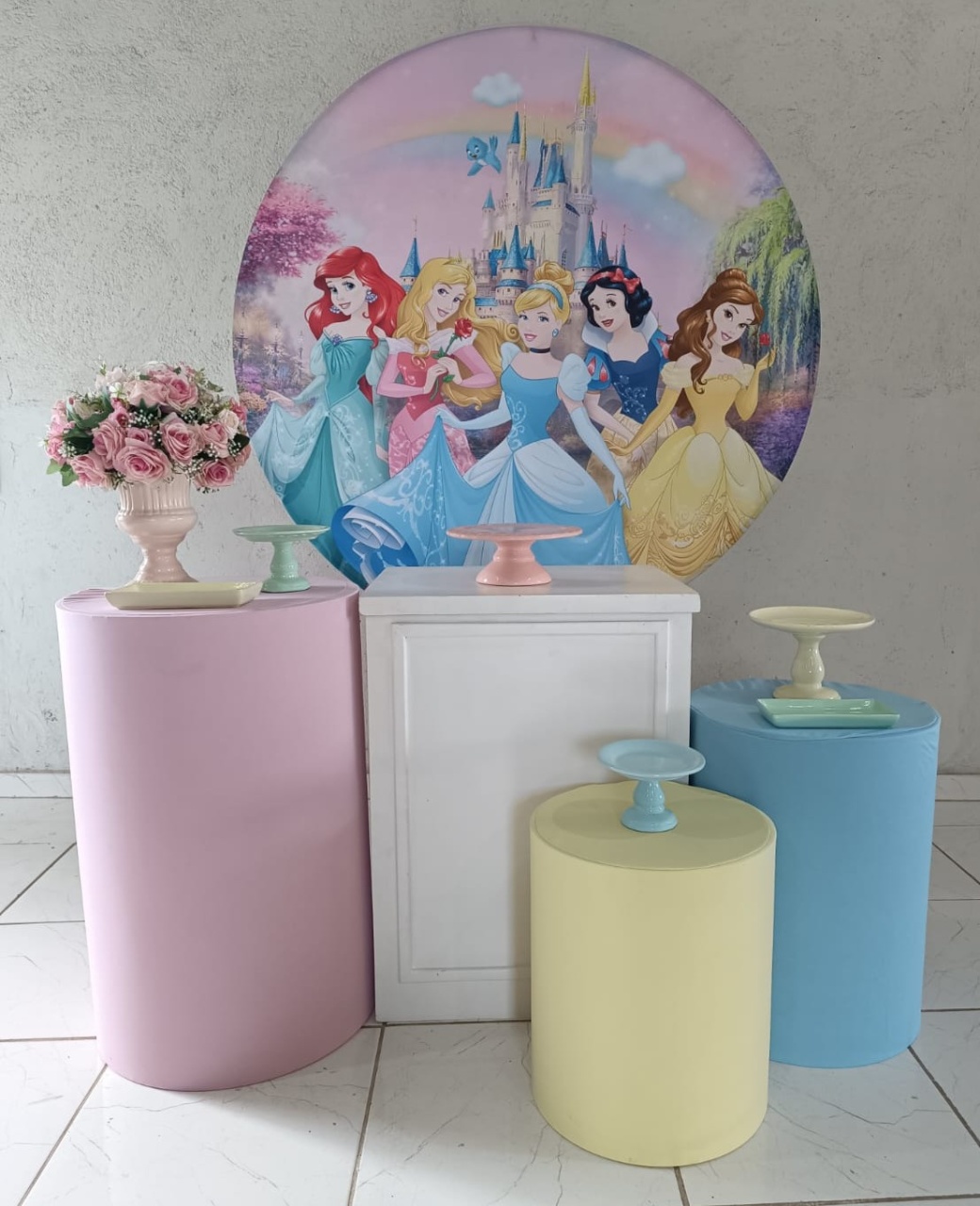 Kit Ouro Princesas  - Natália Locações 