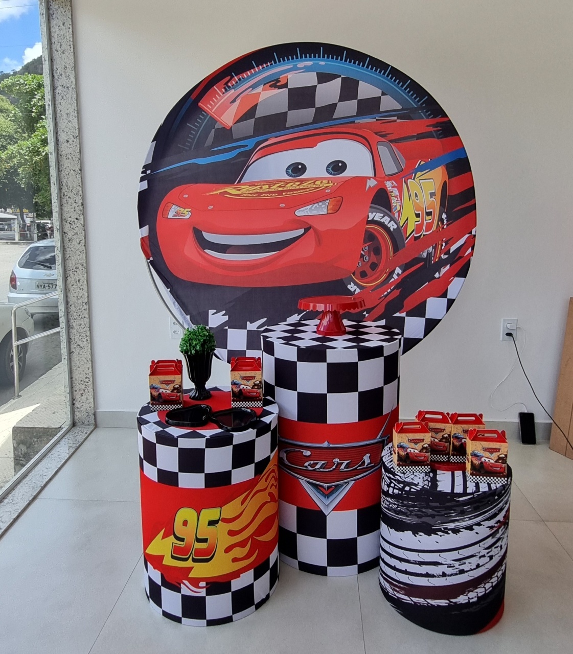 Painel Carros Disney 1,50 - P2DOCESEFESTAS