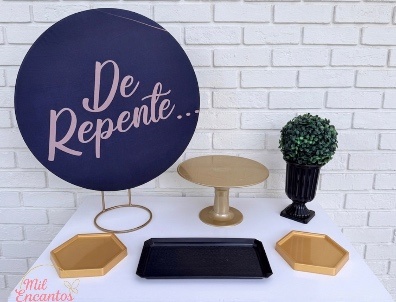 Kit Mesa - de Repente Dourado/Preto - Mil Encantos Pegue e monte