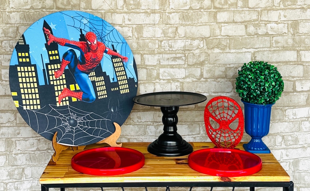 Kit Mesa - Homem Aranha - Mil Encantos Pegue e monte