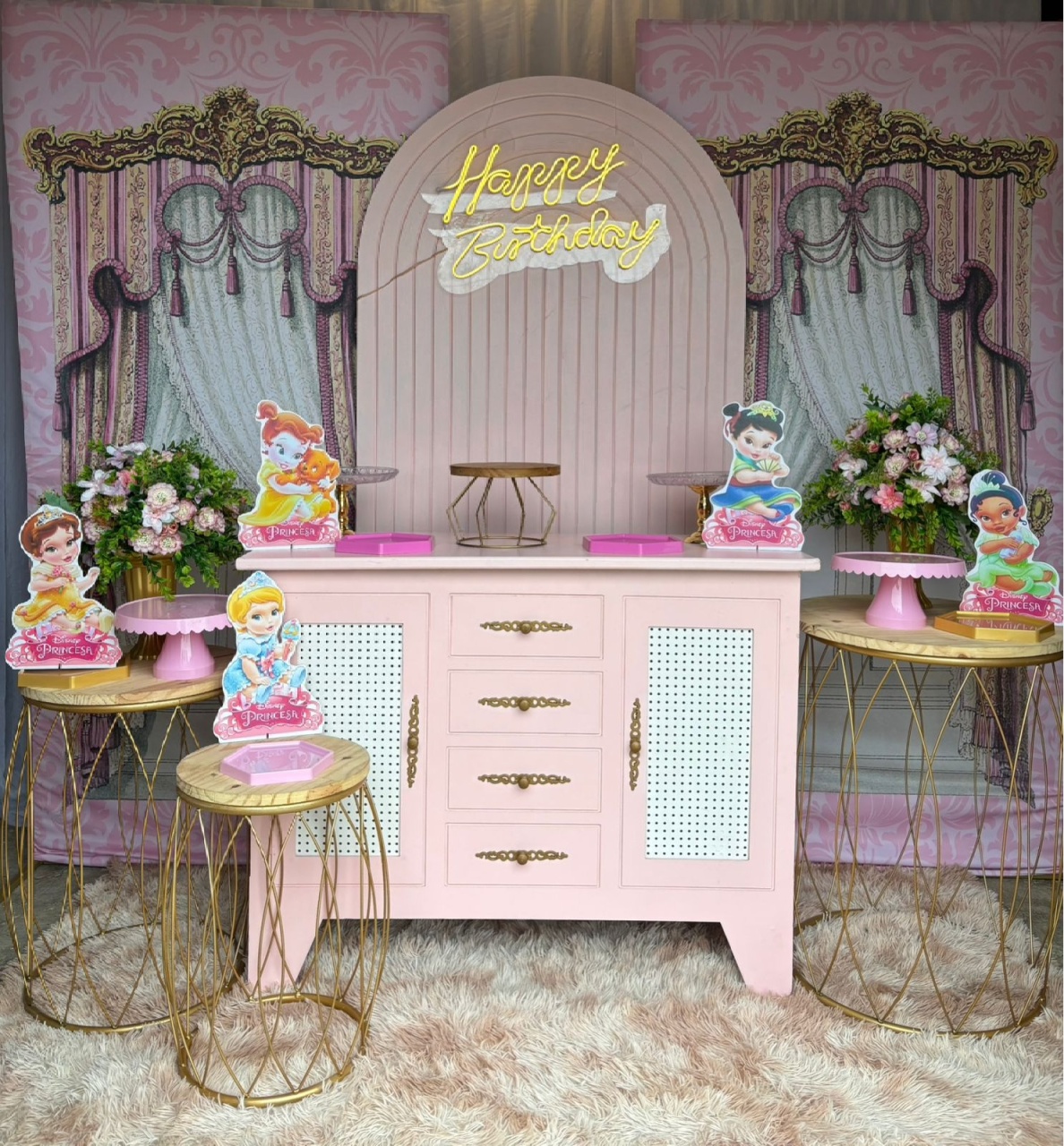 Kit Realeza, Princesas  - Nicolle milde