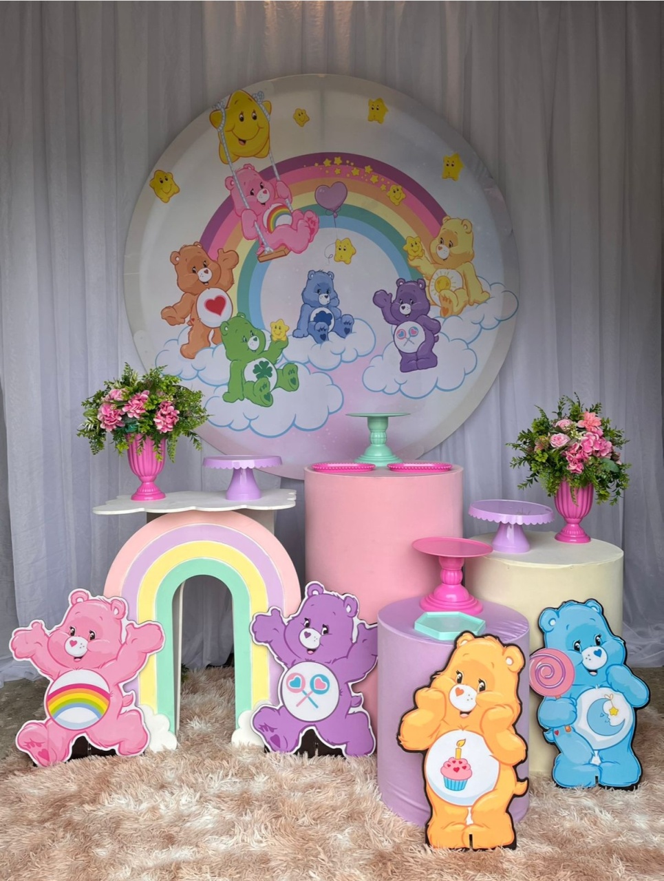 Kit Ursinhos Carinhosos + Mesa Arco Iris - Nicolle milde