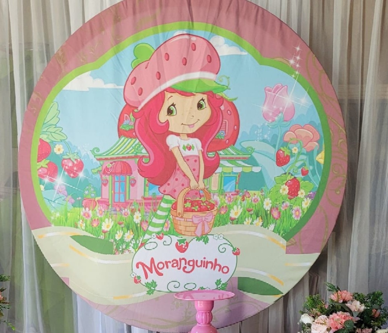  Painel Moranguinho Adulta - Nicolle milde