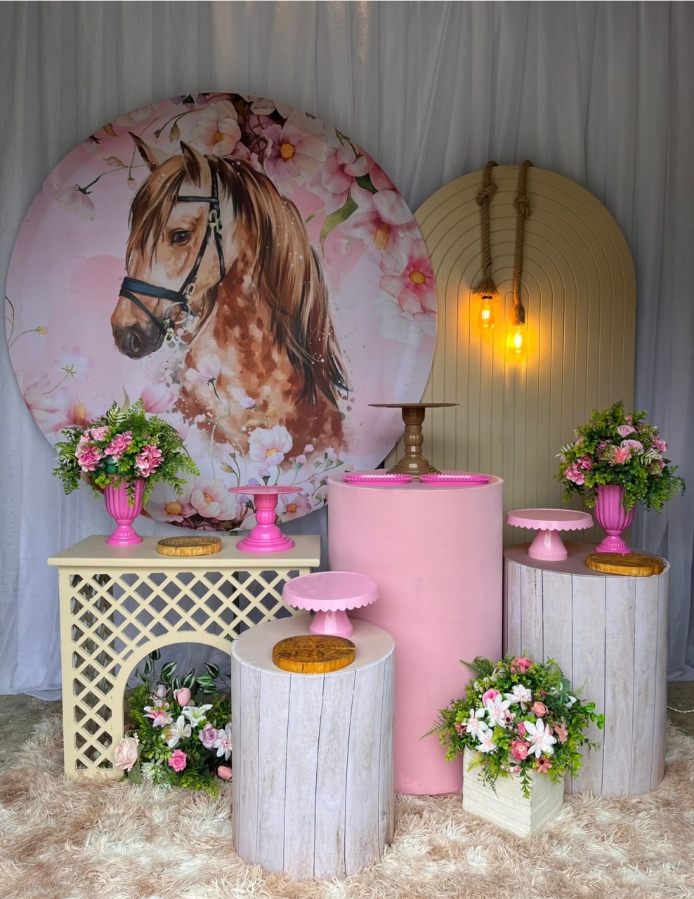 Kit Cavalo Rosa+Trilica+Painel Mdf - Nicolle milde