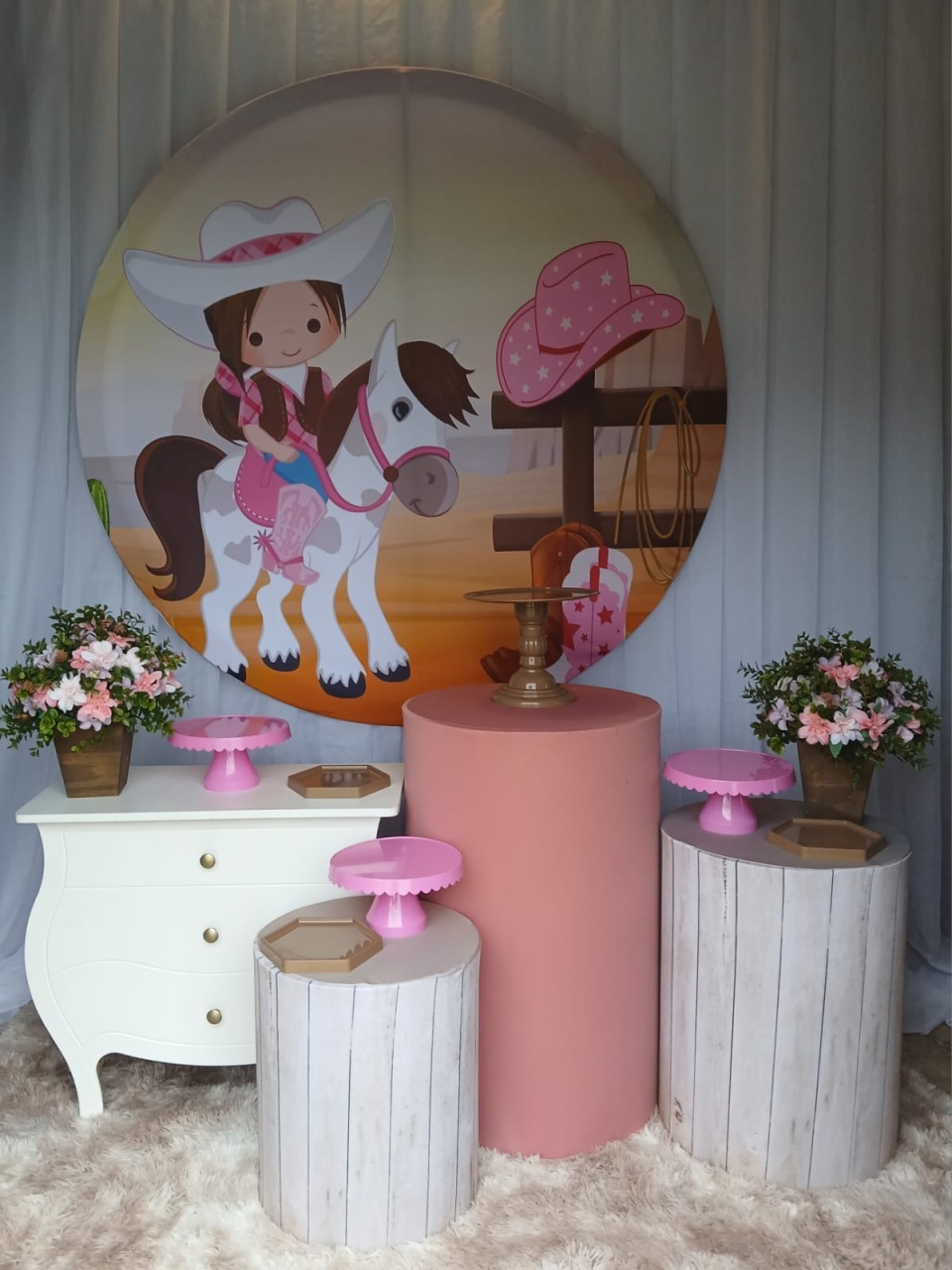 Kit Fazendinha Menina Rosa  + Mesa Mini - Nicolle milde