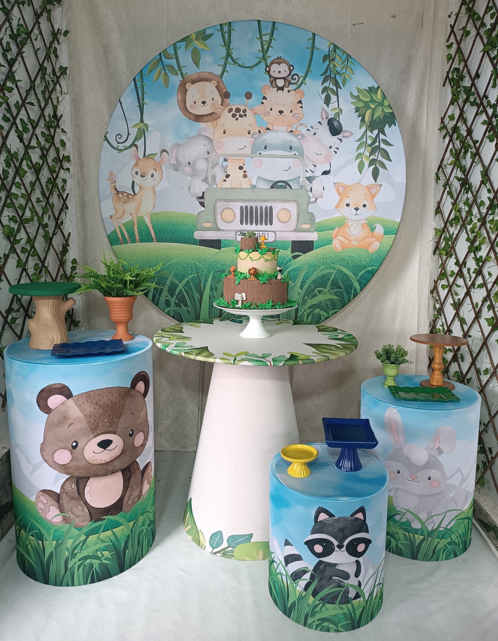 Kit Safari Azul Com Jeep Verde Com Mesa Cone E Cilindros 03 - FERNANDO FESTAS E EVENTOS