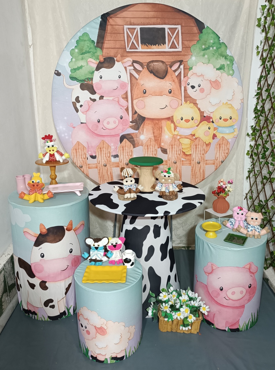 Kit Fazendinha Com Cone E Cilindros (05) - FERNANDO FESTAS E EVENTOS