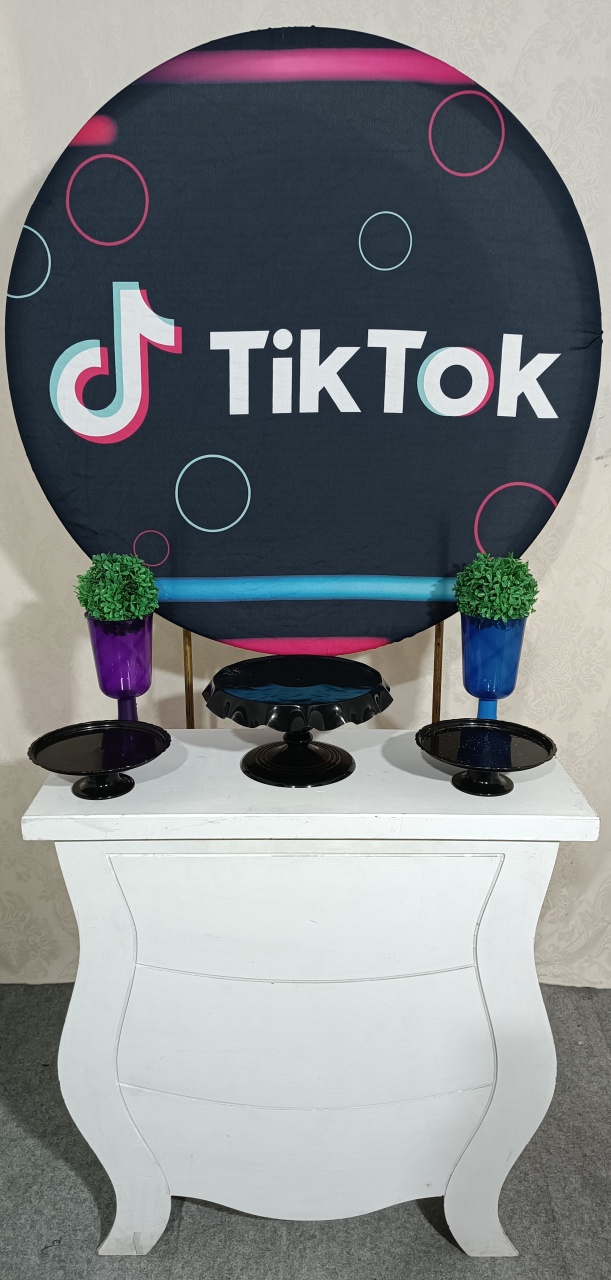 Mini Table Tik Tok Um Metro  - FERNANDO FESTAS E EVENTOS
