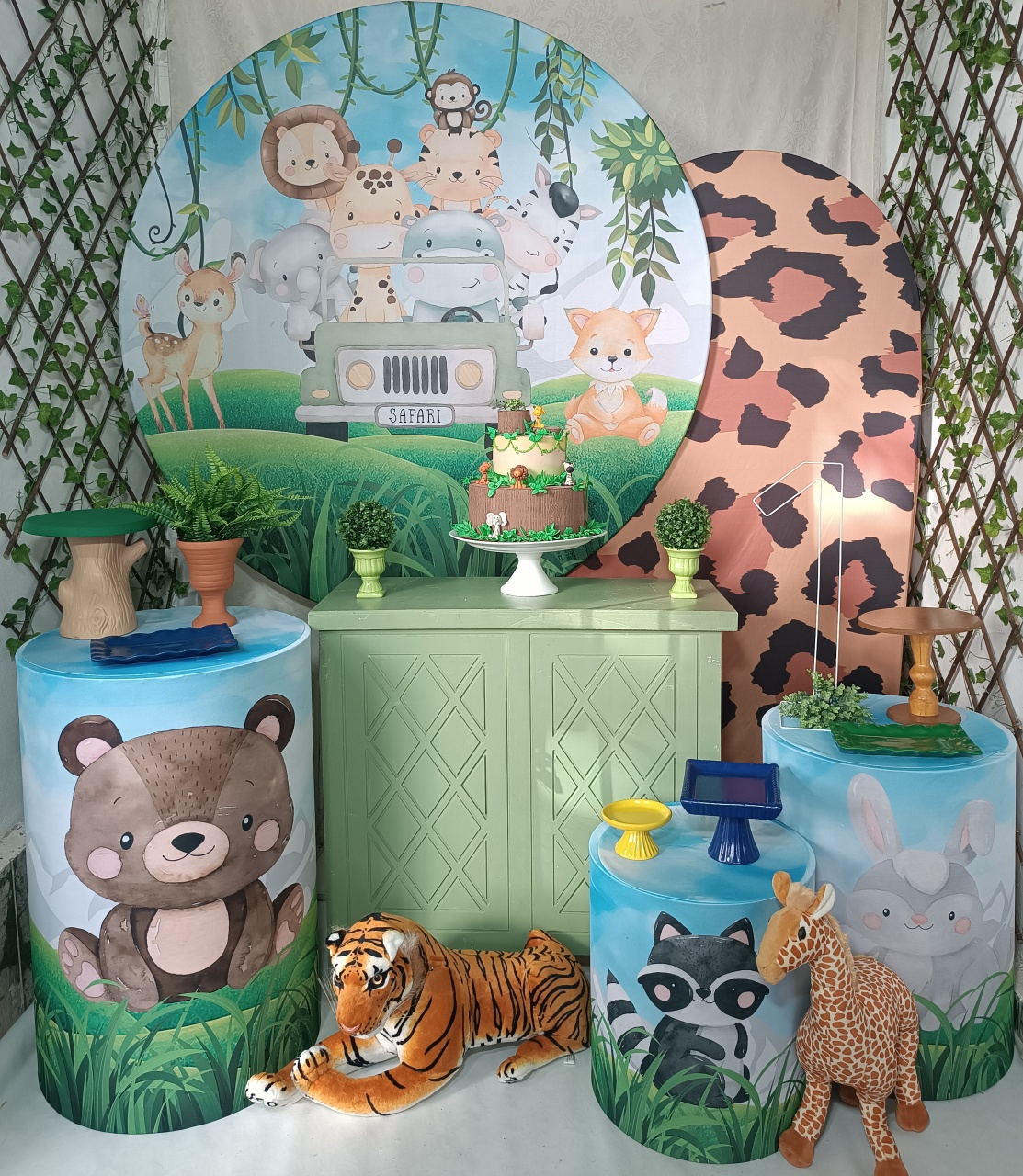 Kit Safari Azul Com Jeep Verde Com Mesa Verde 04 - FERNANDO FESTAS E EVENTOS