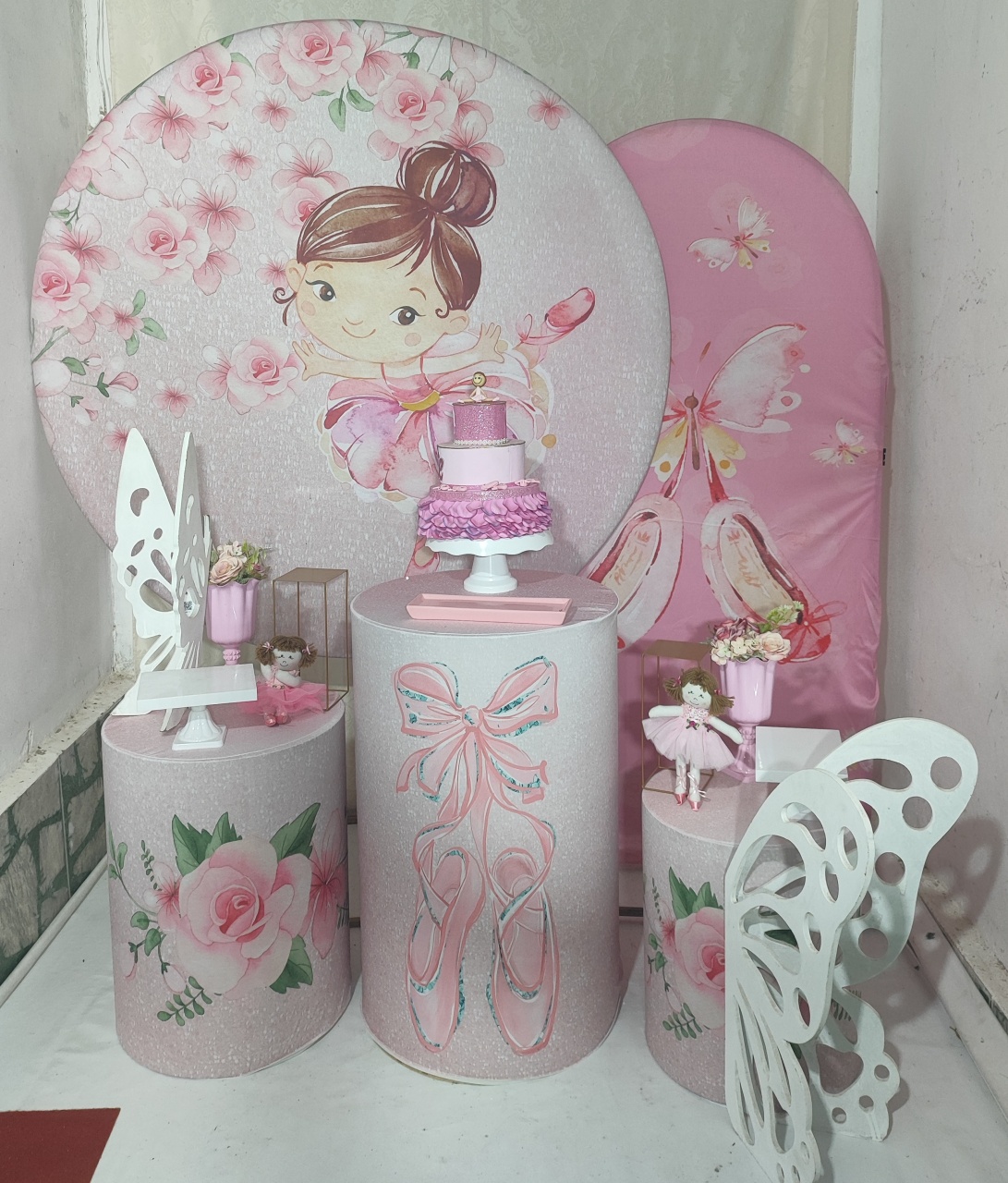 Kit Bailarina Rosa Com Rosas Painel Lateral 02 - FERNANDO FESTAS E EVENTOS