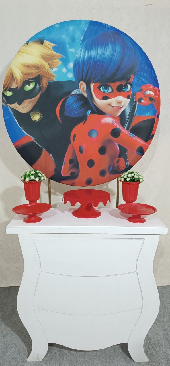 Mini Table Miraculous Um Metro  - FERNANDO FESTAS E EVENTOS