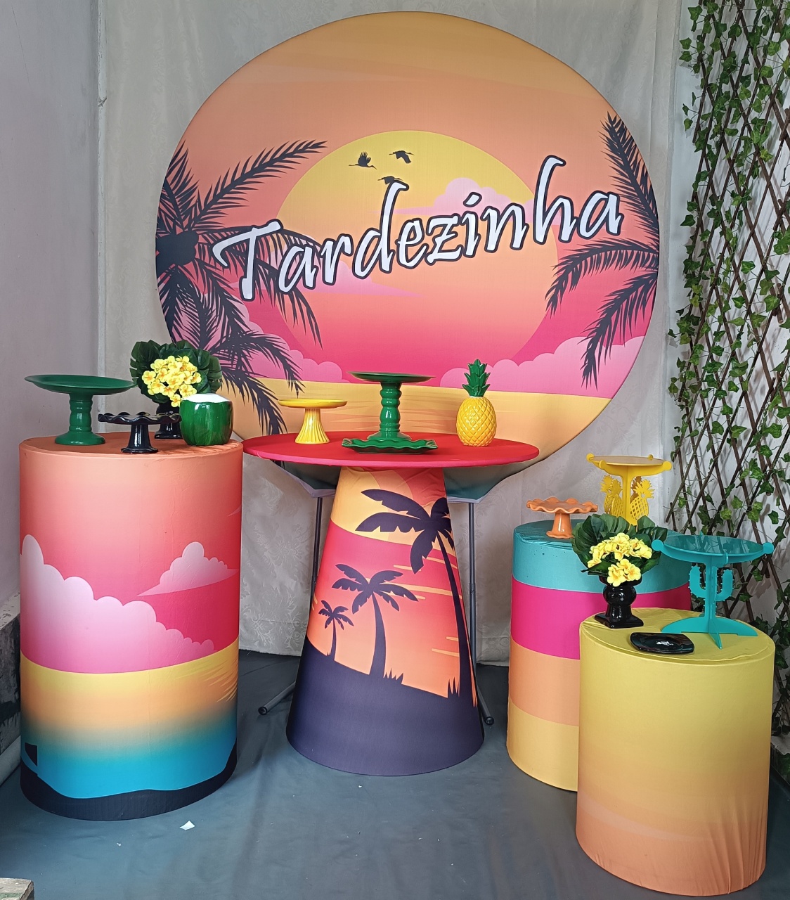 Kit Tardezinha Com Mesa Cone - FERNANDO FESTAS E EVENTOS