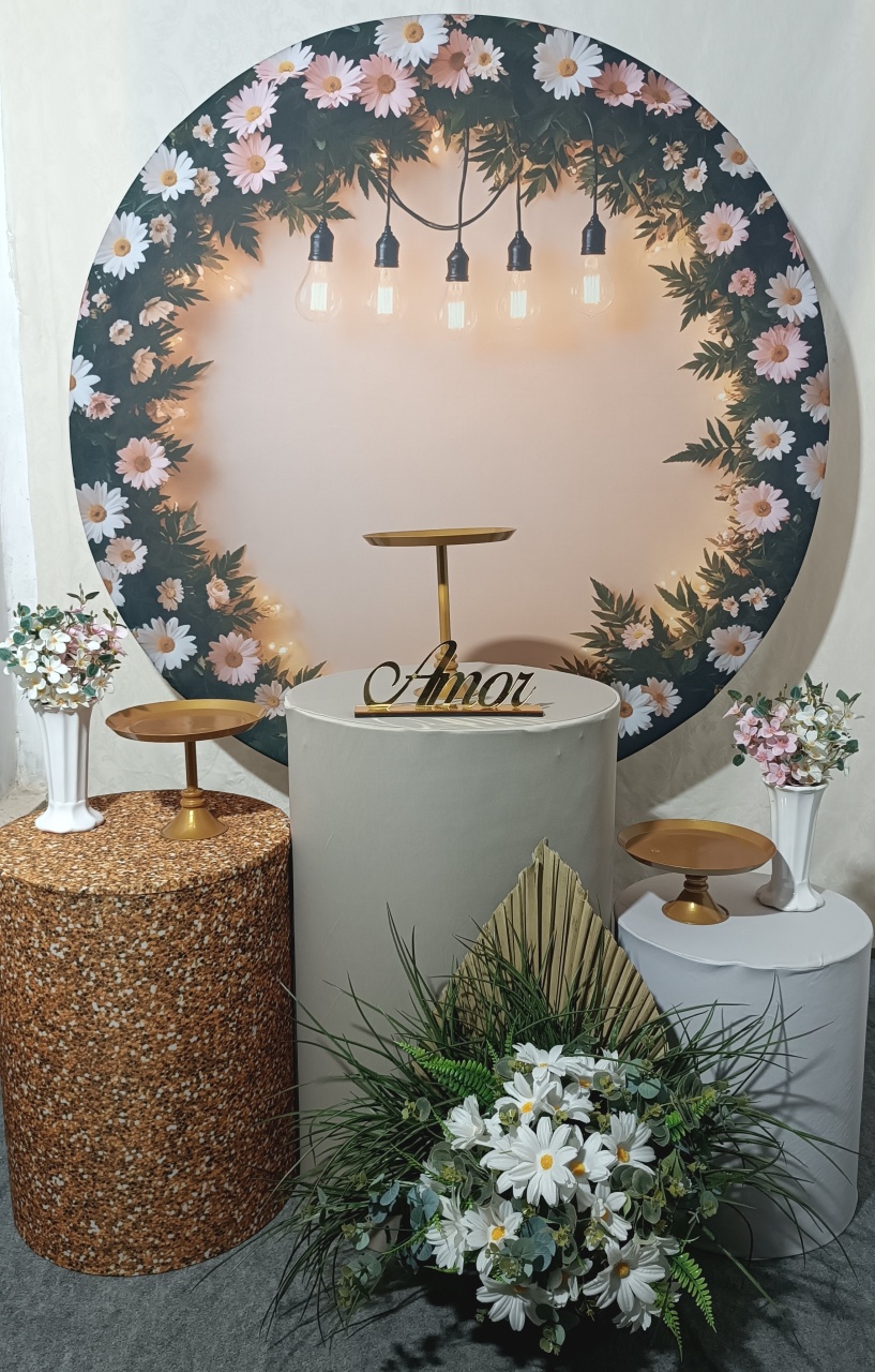 Kit Painel Floral Com Luz Margaridas (02) - FERNANDO FESTAS E EVENTOS