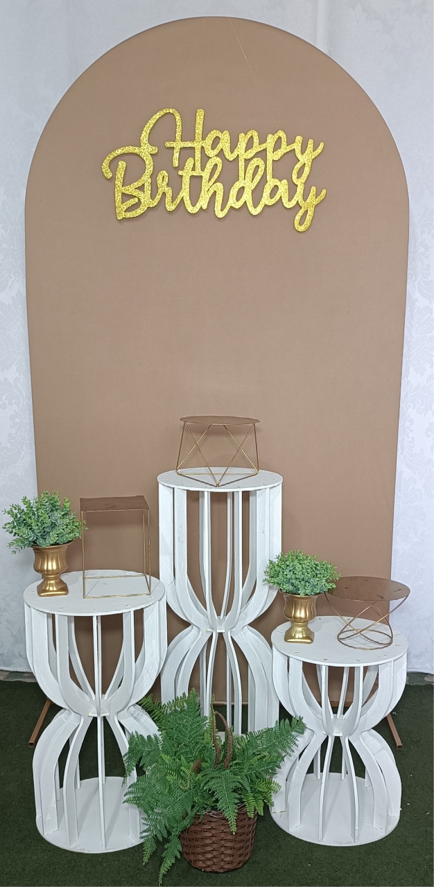 Kit Ouro Mesa Ripada Branco  - FERNANDO FESTAS E EVENTOS