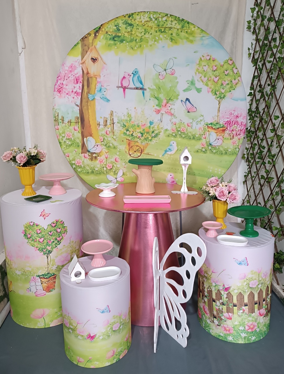 Kit Jardim Encantado Árvore de Coração Com Cone E Cilindro - FERNANDO FESTAS E EVENTOS