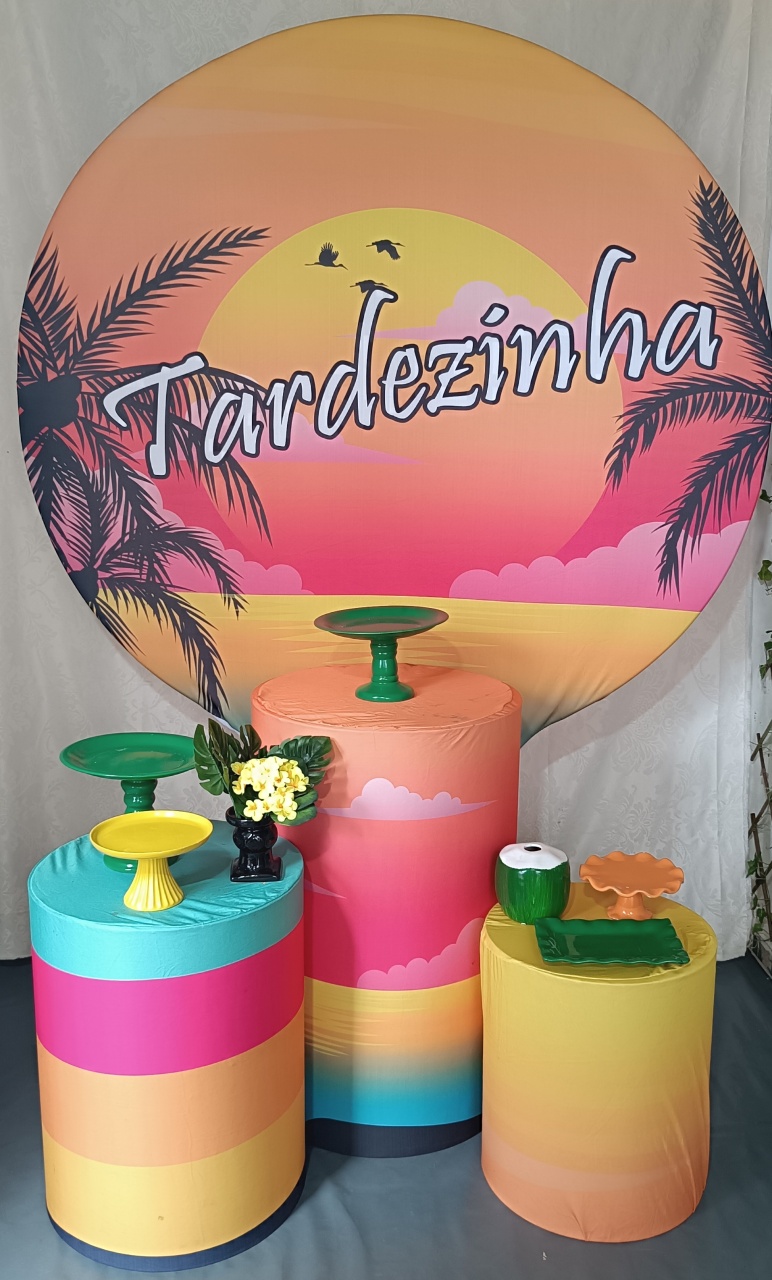 Tardezinha Com Cilindros Do Tema  - FERNANDO FESTAS E EVENTOS