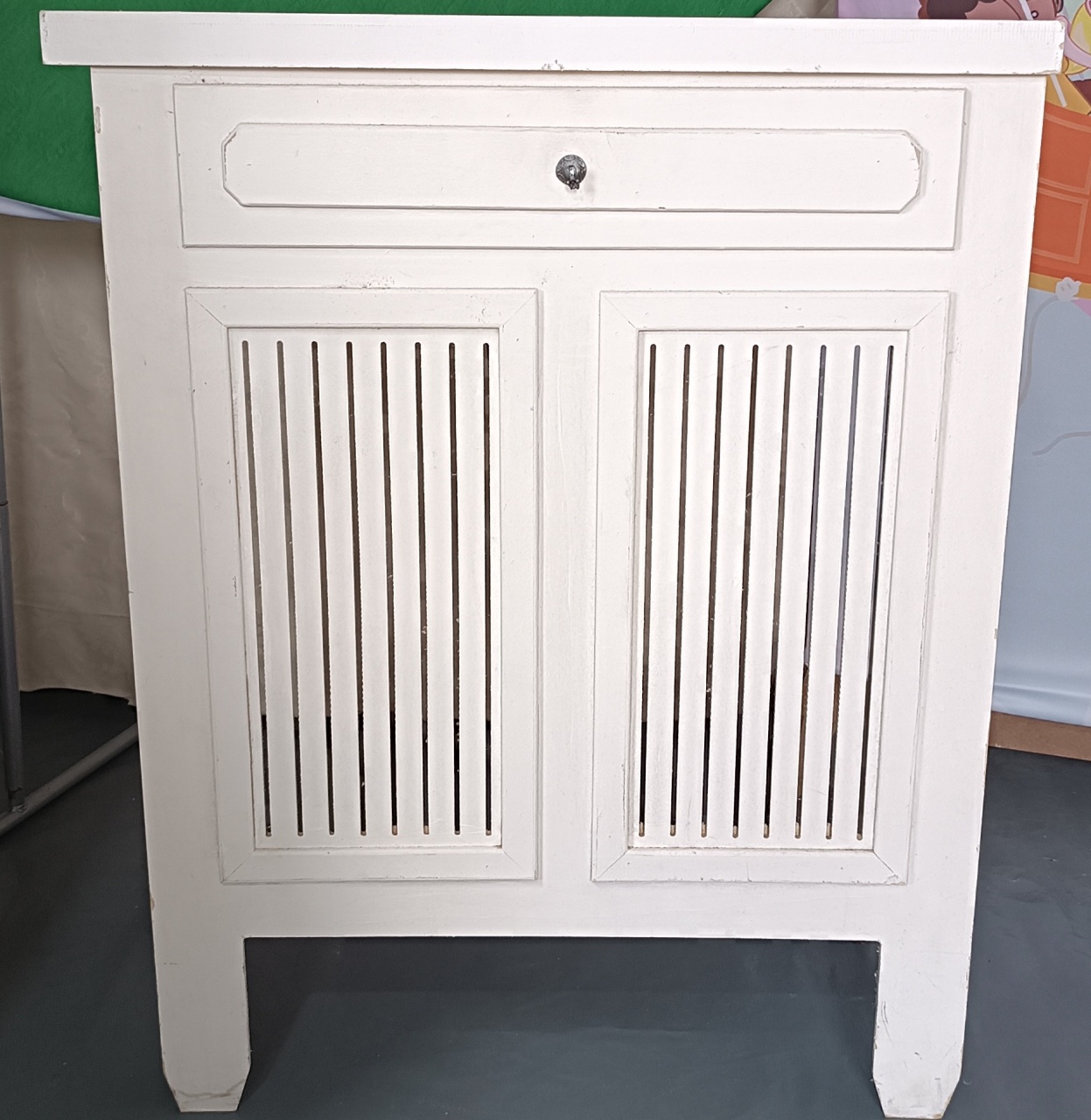 Cômoda Mdf Branco Uma Gaveta  - FERNANDO FESTAS E EVENTOS