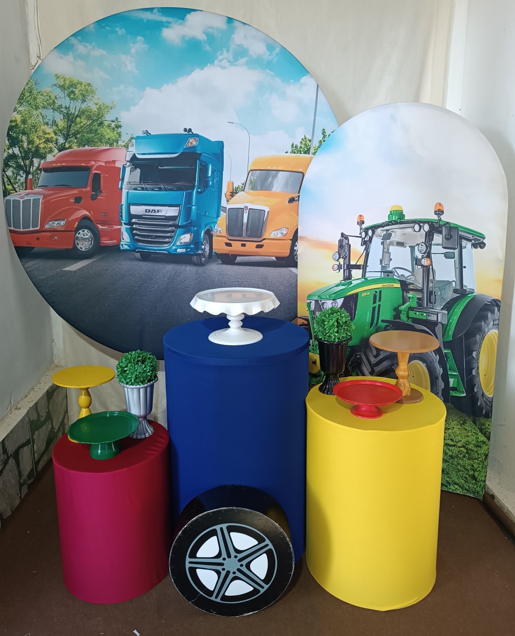 Kit Caminhão E Trator 06 Colorido - FERNANDO FESTAS E EVENTOS