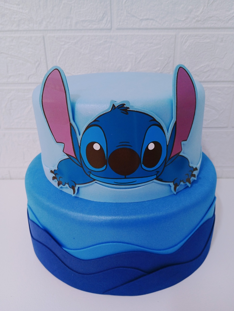 Bolo Fake Stitch Azul Dois Andares - Cassia Decore e Celebre