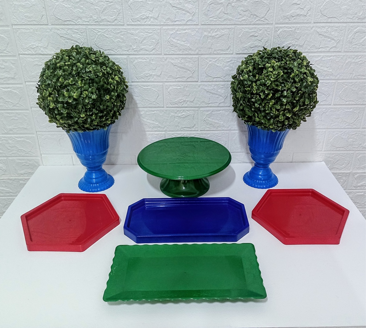 Kit Bandejas / Vasos - Azul Royal/Verde/Vermelha 2 - Cassia Decore e Celebre