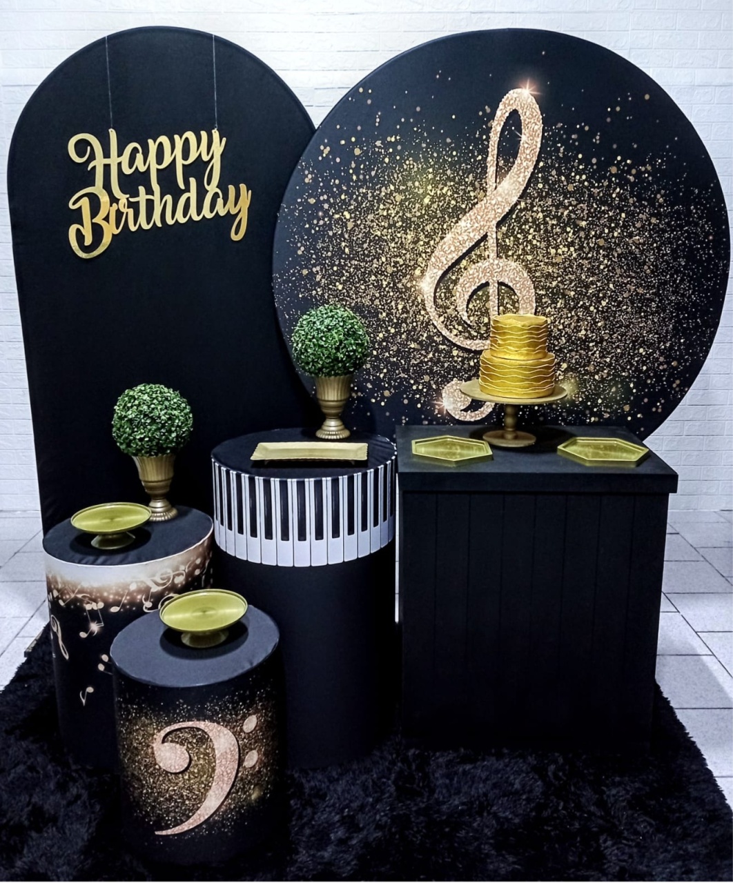 Kit Musical Com Cilindros Personalizados Painel Romano - Kit Promocional C/ Painel Redondo - Cassia Decore e Celebre