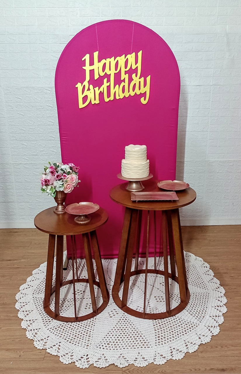 Kit Painéis Romanos E 2 Mesas Cônicas  - Cassia Decore e Celebre
