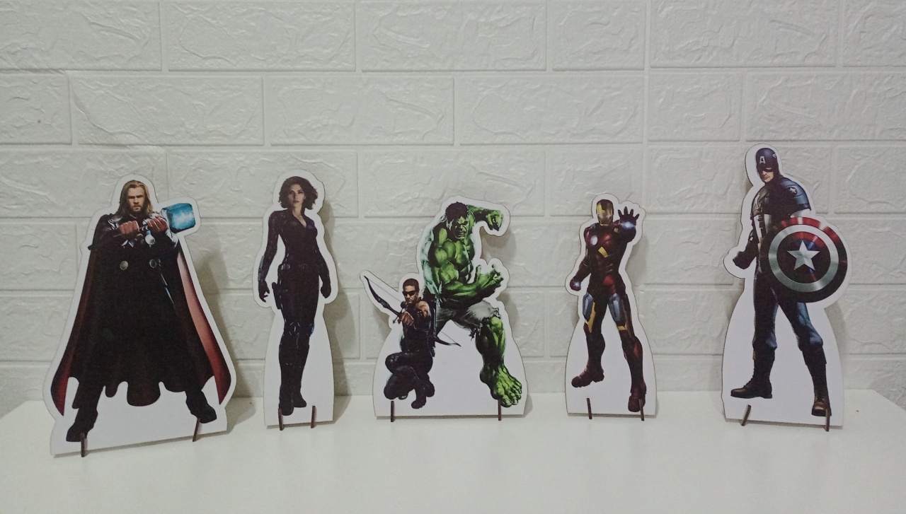 Displays Heróis Vingadores (1) Mdf C/5 Unidades   - Cassia Decore e Celebre