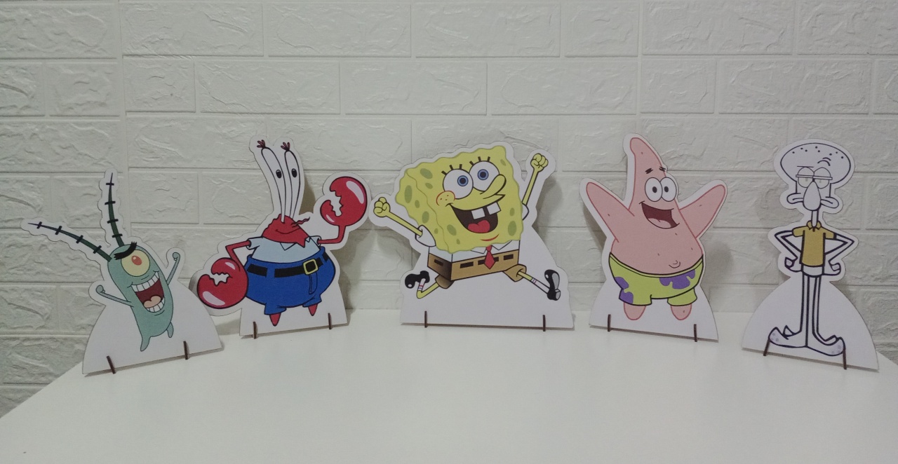 Displays  Bob Esponja 5 Unidades  - Cassia Decore e Celebre