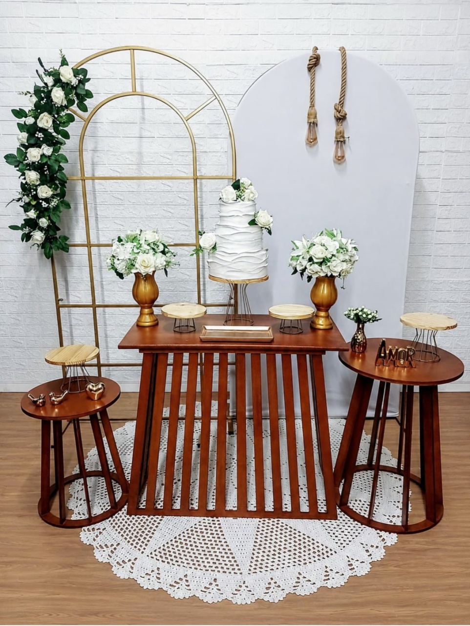 Kit Painel Janela, Painel Romano, Mesas Ripadas Com Peças de Ferro 2 - Cassia Decore e Celebre