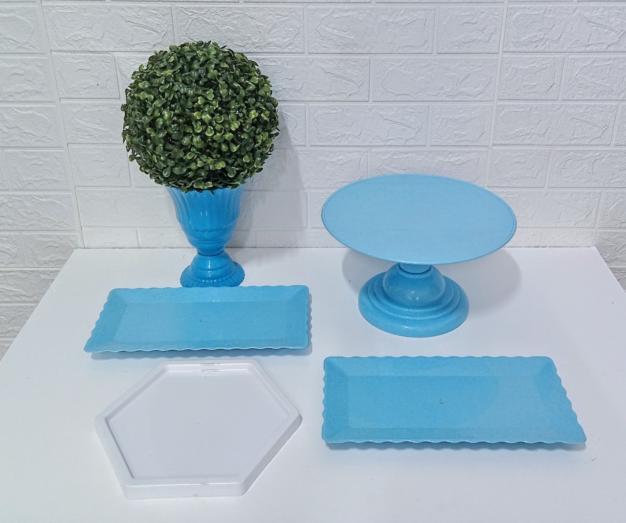 Kit Bandejas / Vasos - Azul Bebê/Branco  1 - Cassia Decore e Celebre
