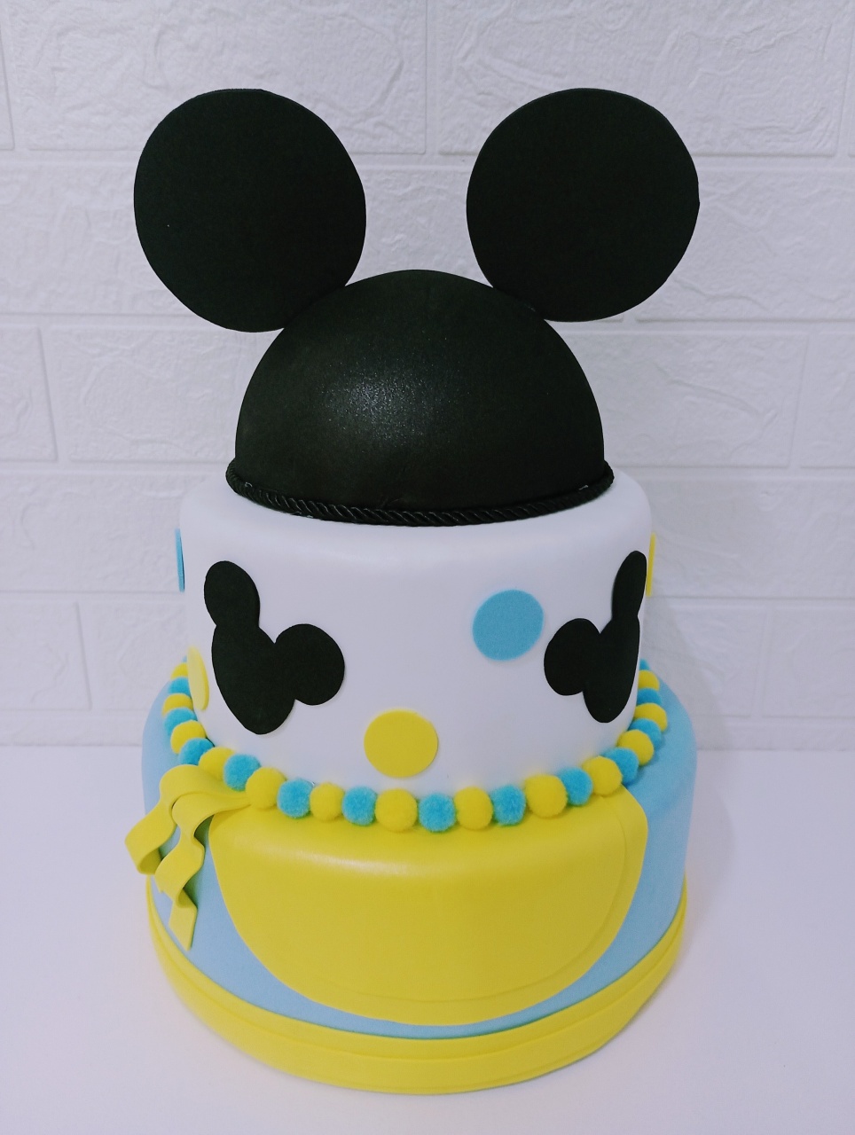 Bolo Fake Mickey Baby Menino 03 Andares - Cassia Decore e Celebre