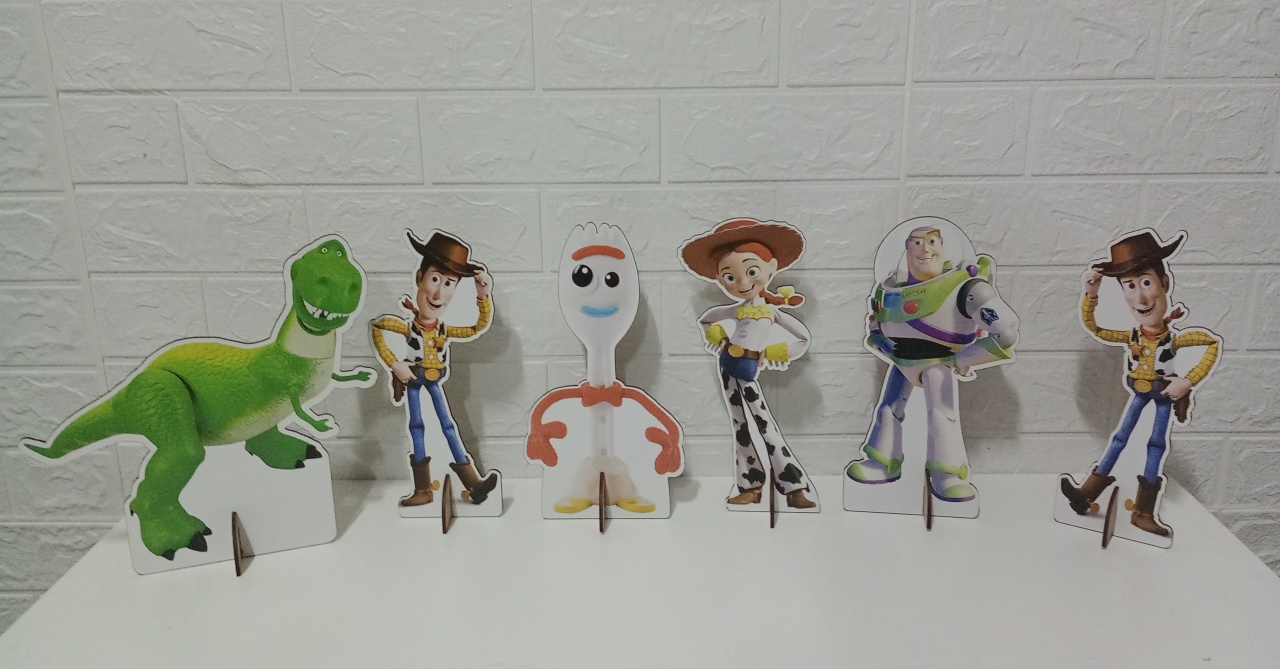 Kit Displays de Mess Toy Story Mdf Com 06 Unidades - Cassia Decore e Celebre