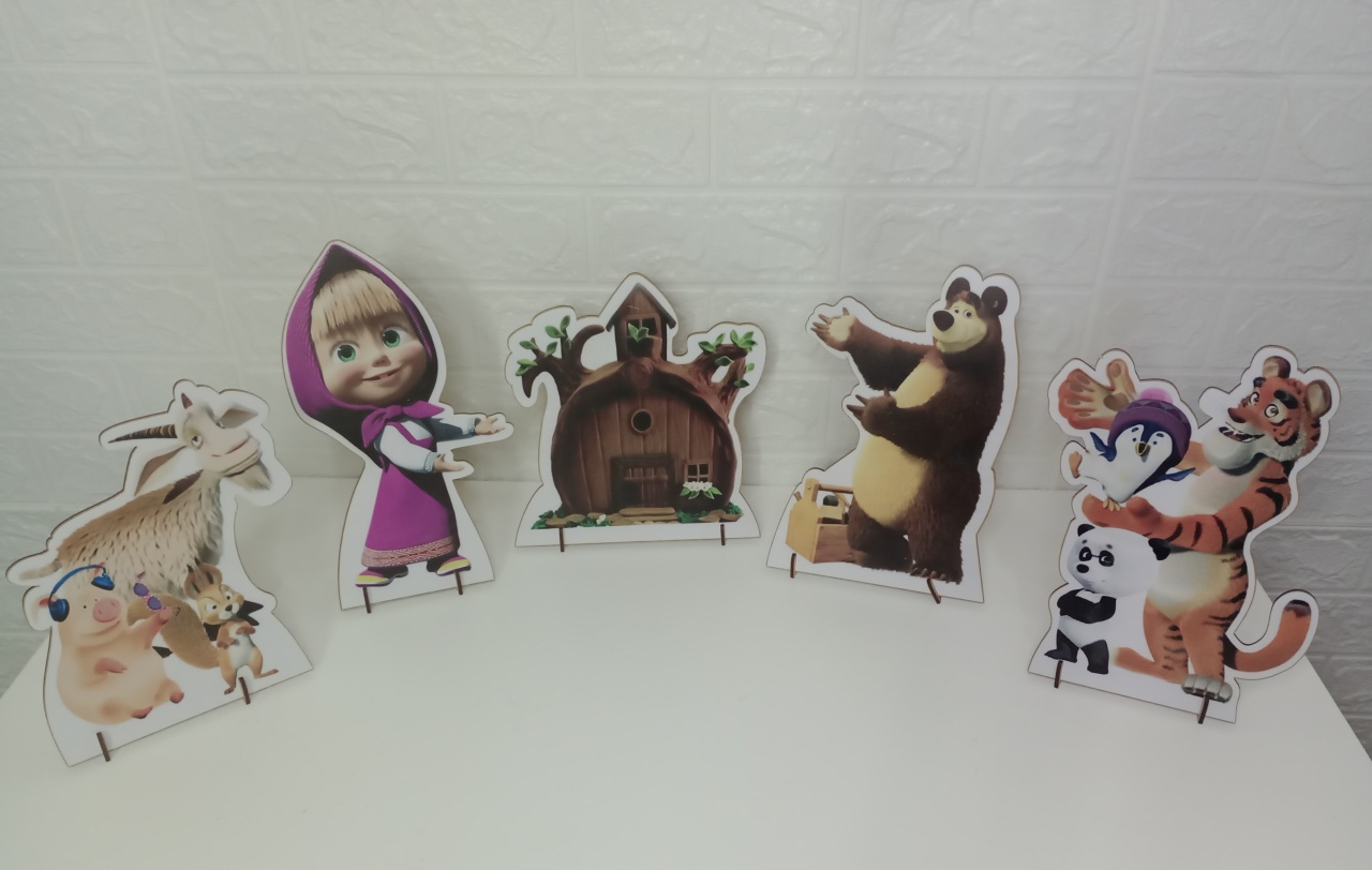  Kit Displays Masha E O Urso Mdf 5 Unidades - Cassia Decore e Celebre