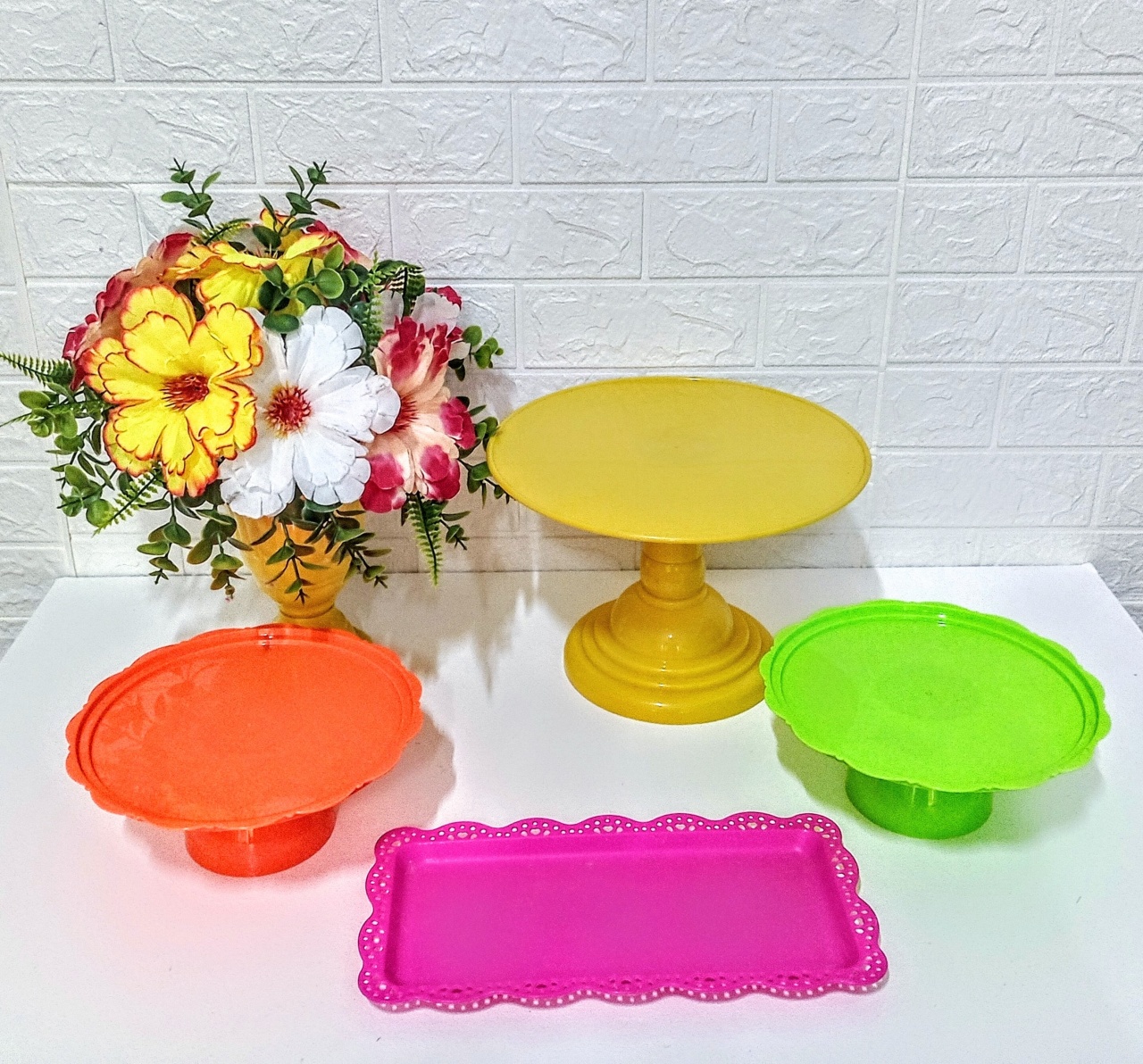 Kit Bandejas / Vasos - Amarelo Tropical 1  - Cassia Decore e Celebre