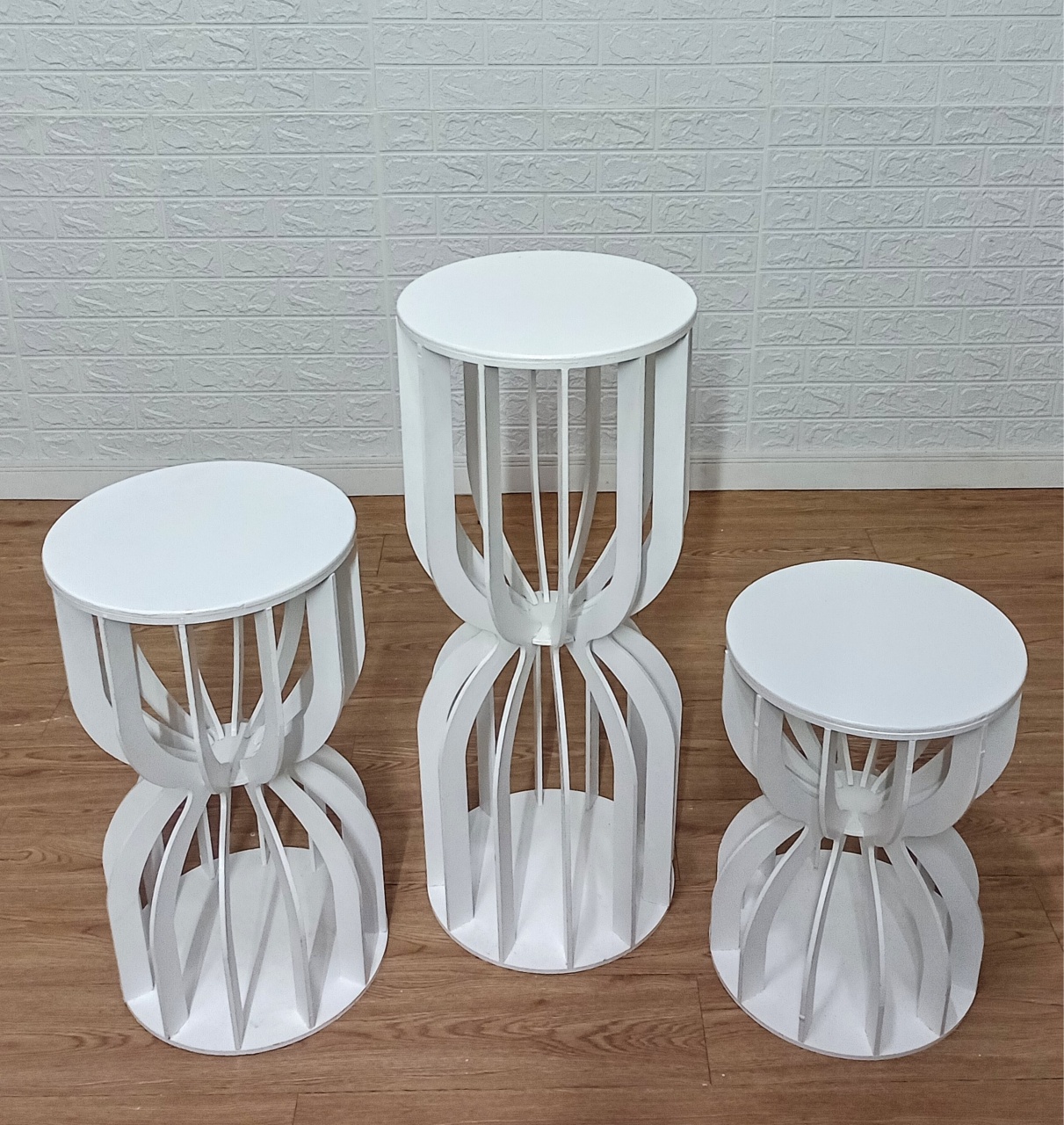 Kit Trio de Mesas Ampulhetas Brancas Mdf - Cassia Decore e Celebre