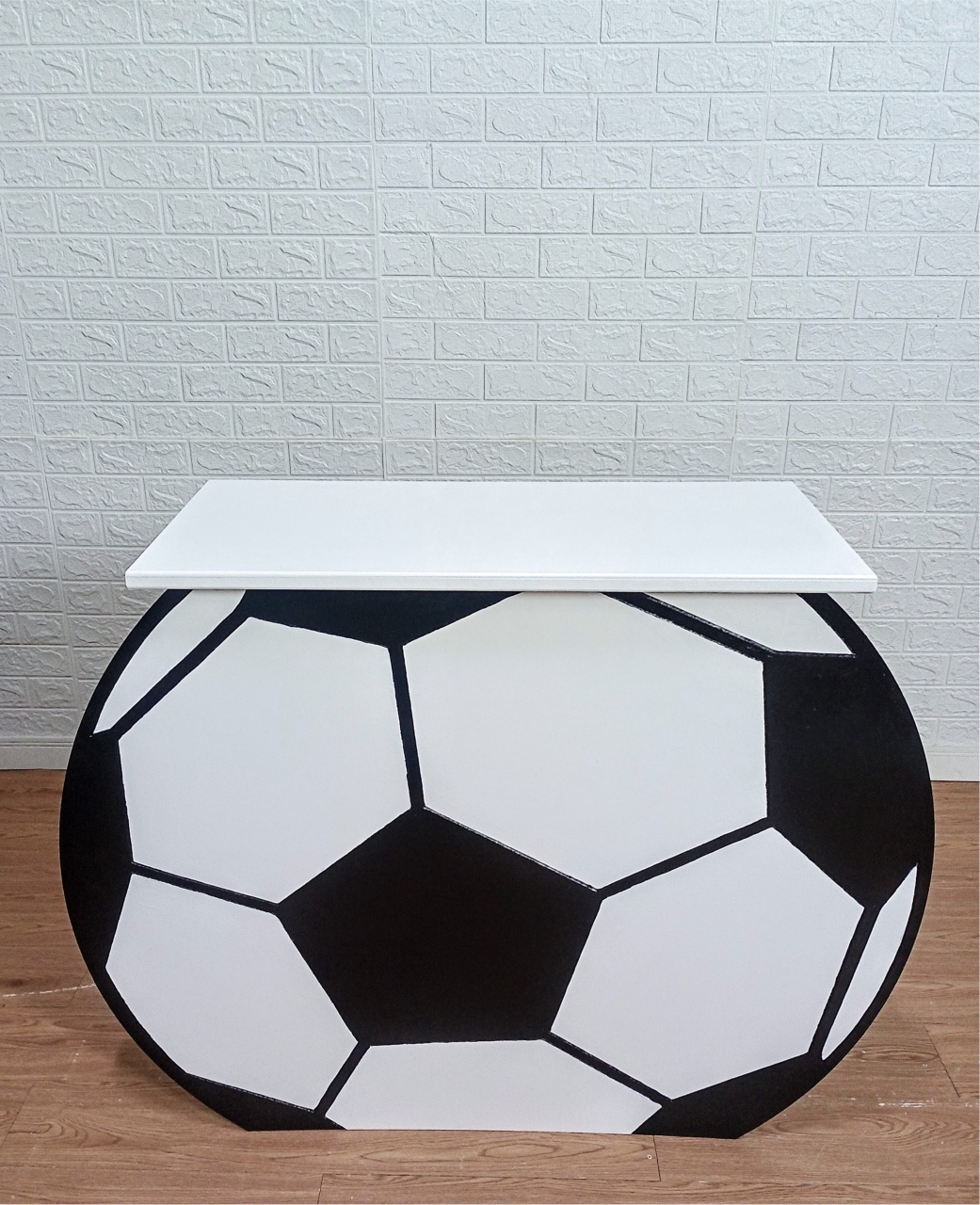 Cômoda Fake Bola de Futebol G Branca Mdf - Cassia Decore e Celebre