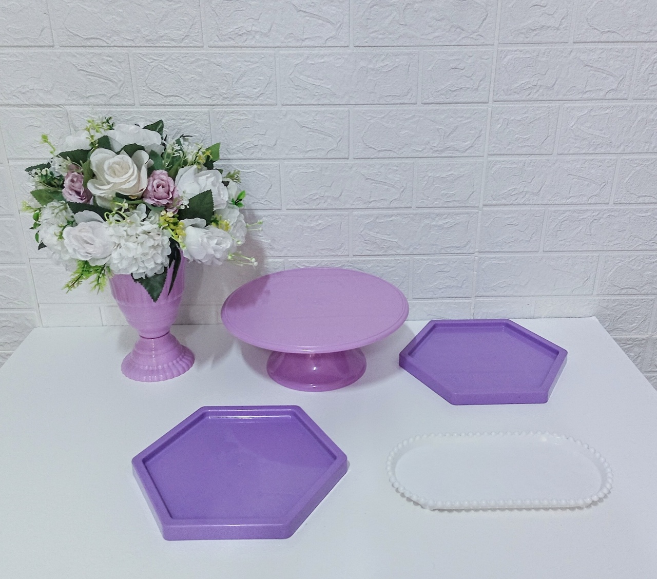 Kit Bandejas / Vasos - Lilás/Branco 1 - Cassia Decore e Celebre