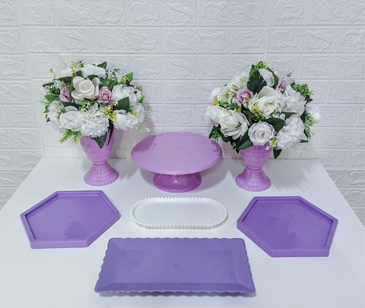 Kit Bandejas / Vasos - Lilás/Branco 2   - Cassia Decore e Celebre