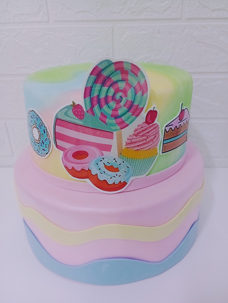 Bolo Fake Confeitaria 02 Andares - Cassia Decore e Celebre